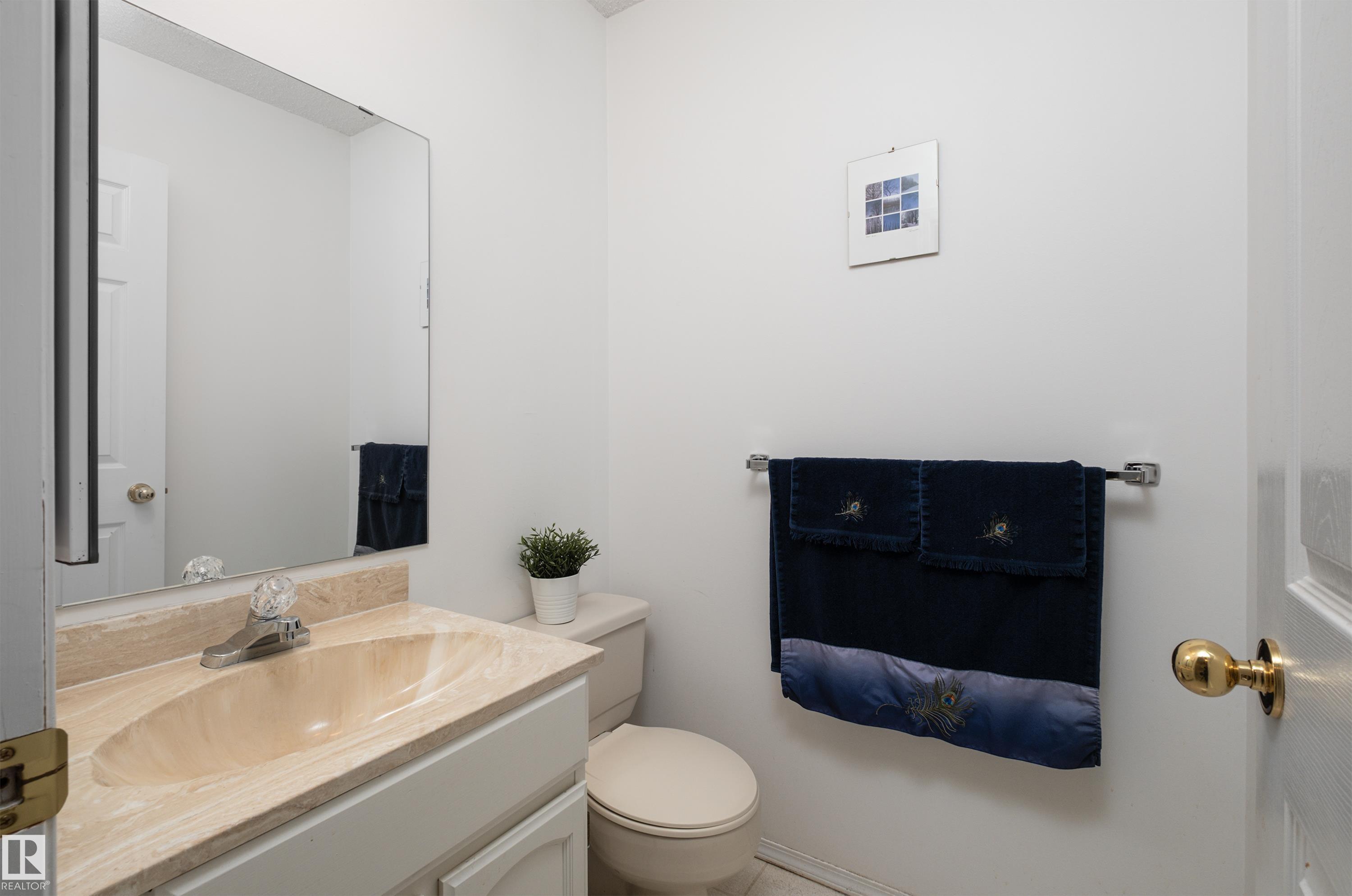 2408 115 ST NW