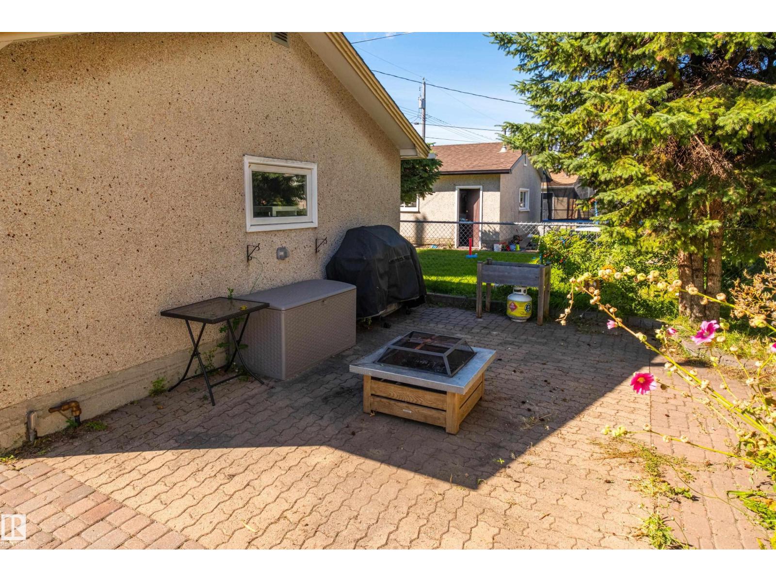 3509 121A AV NW