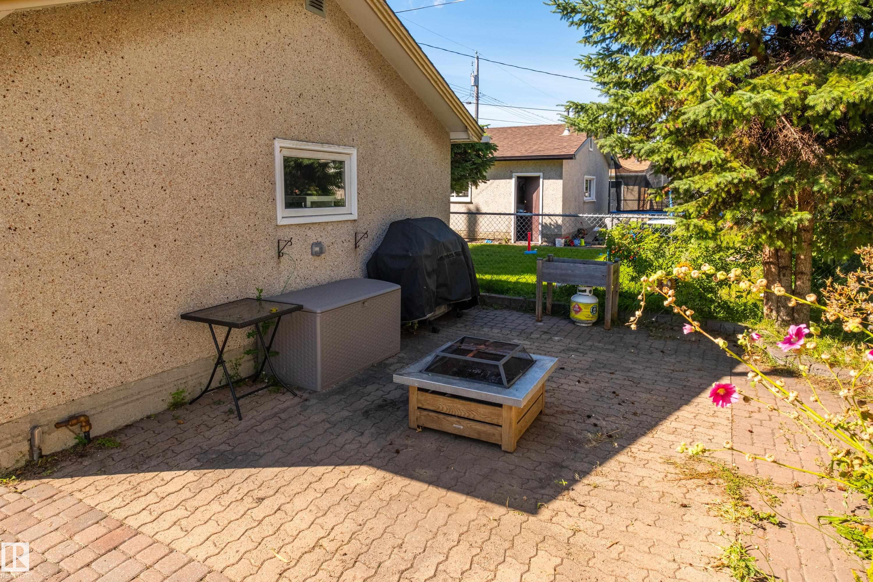 3509 121A AV NW