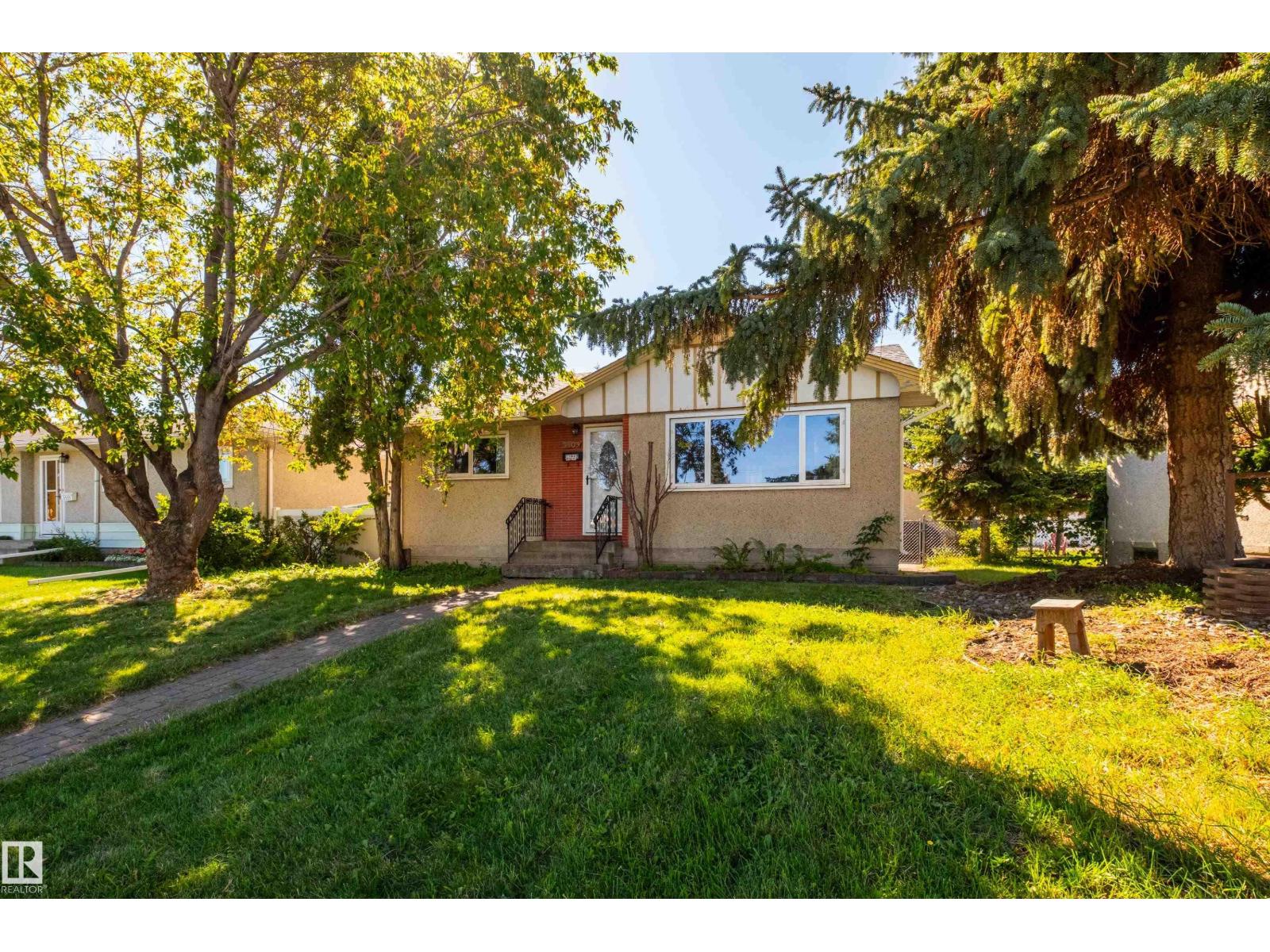 3509 121A AV NW