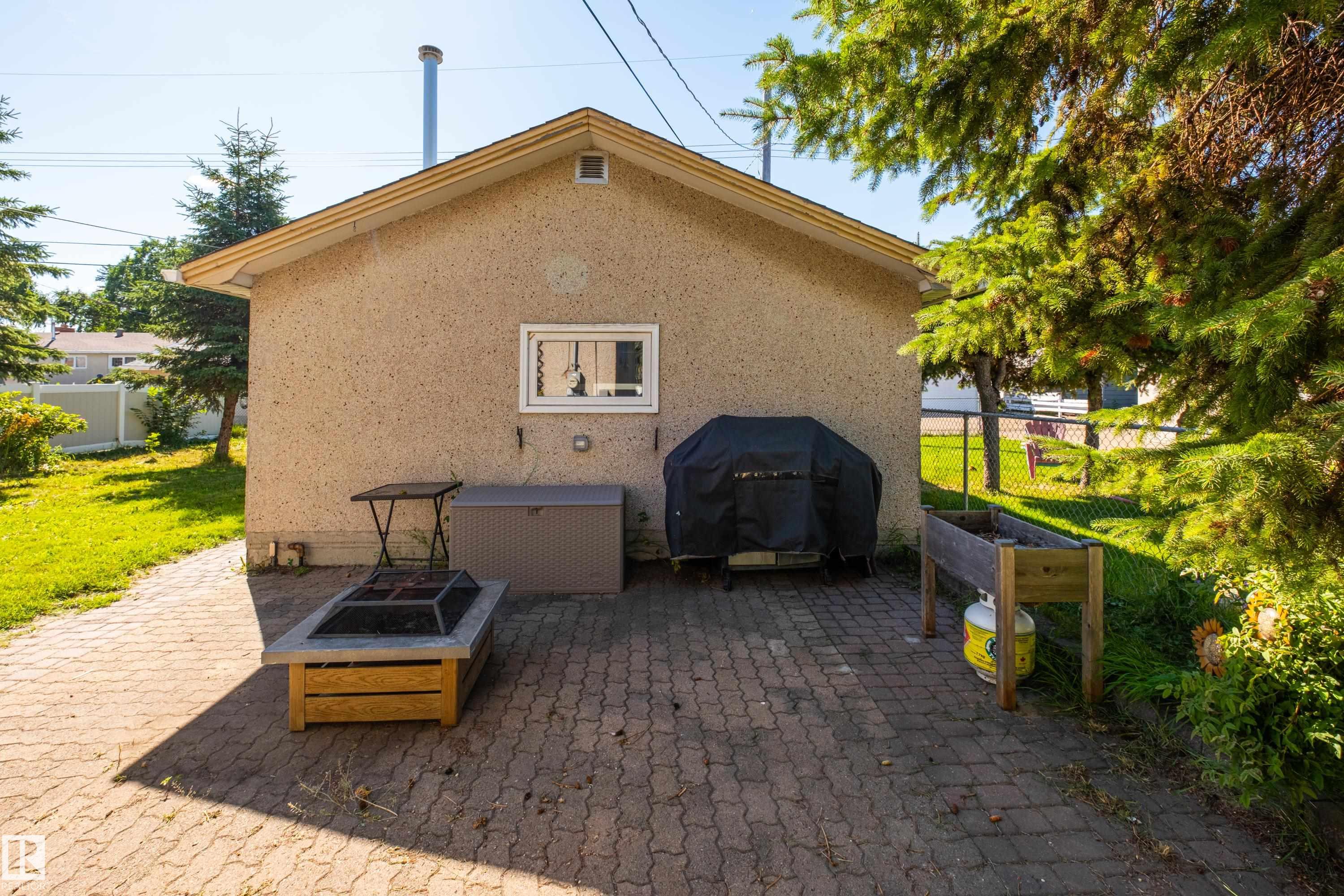 3509 121A AV NW
