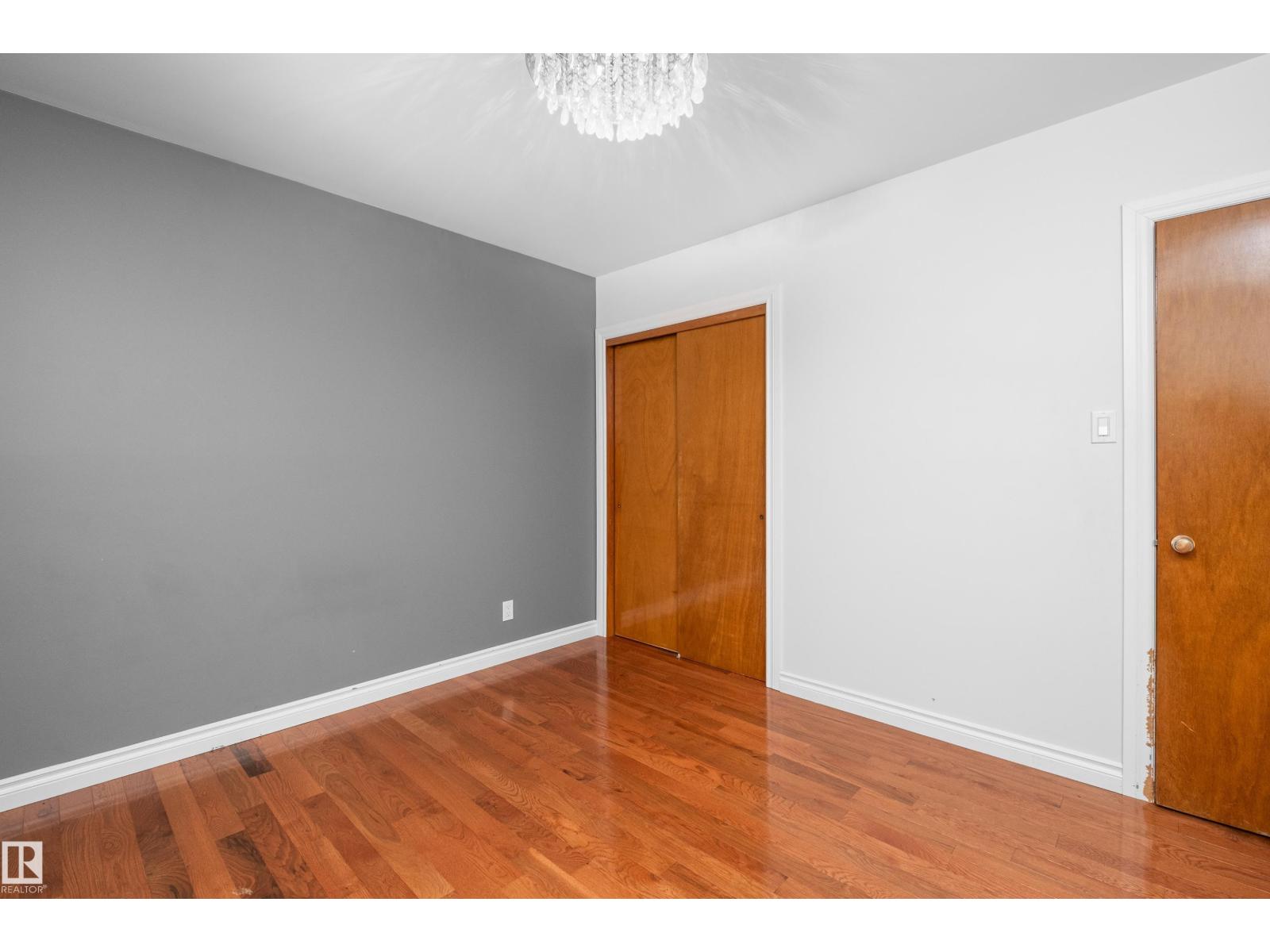 3509 121A AV NW