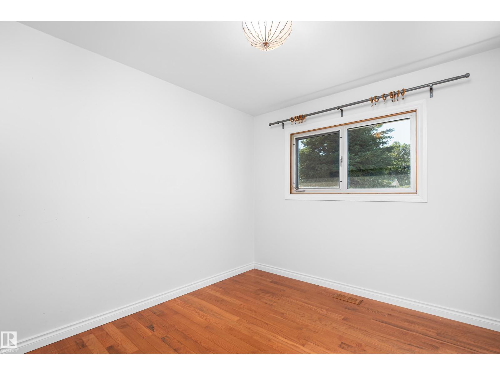3509 121A AV NW