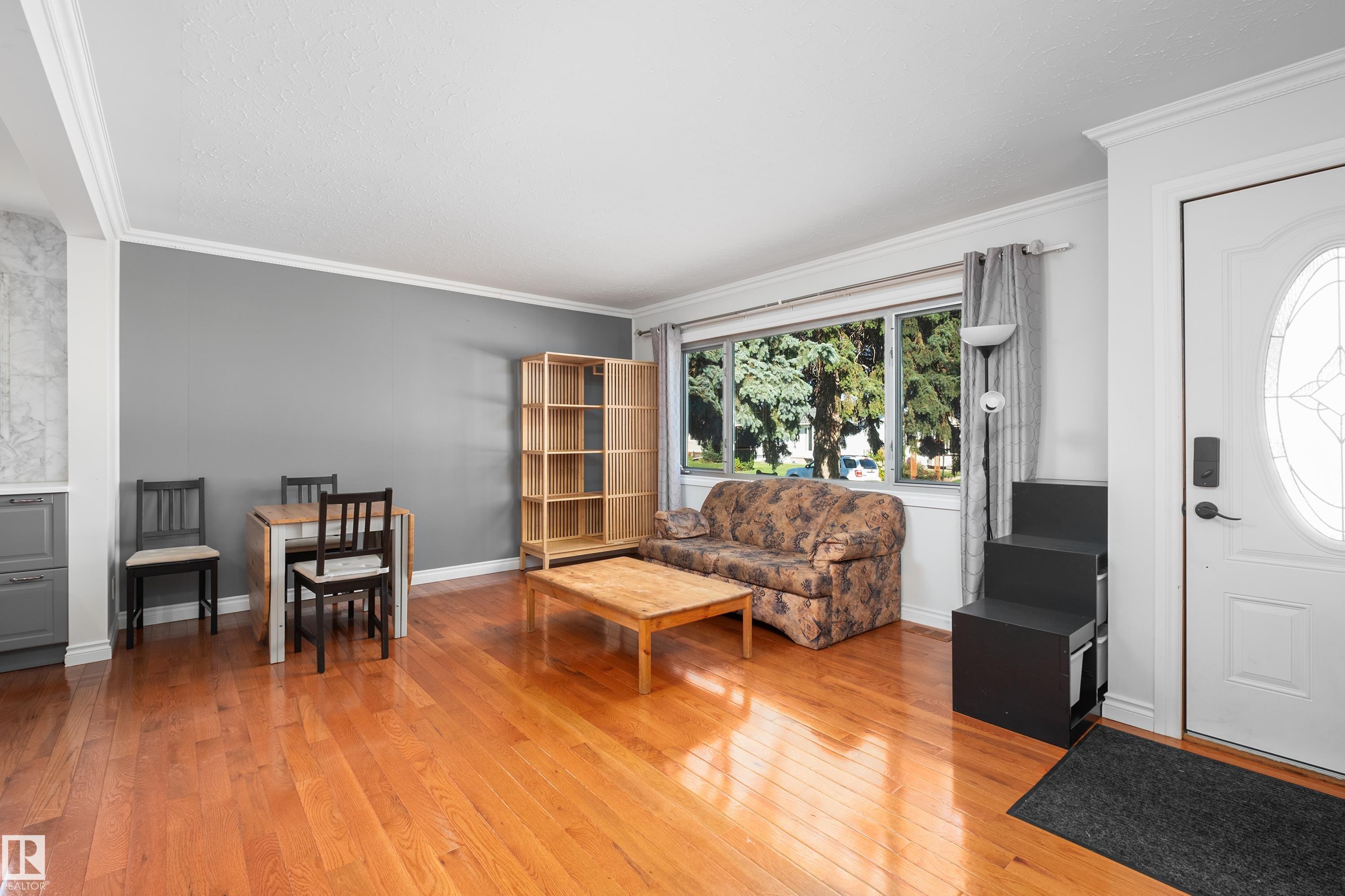 3509 121A AV NW