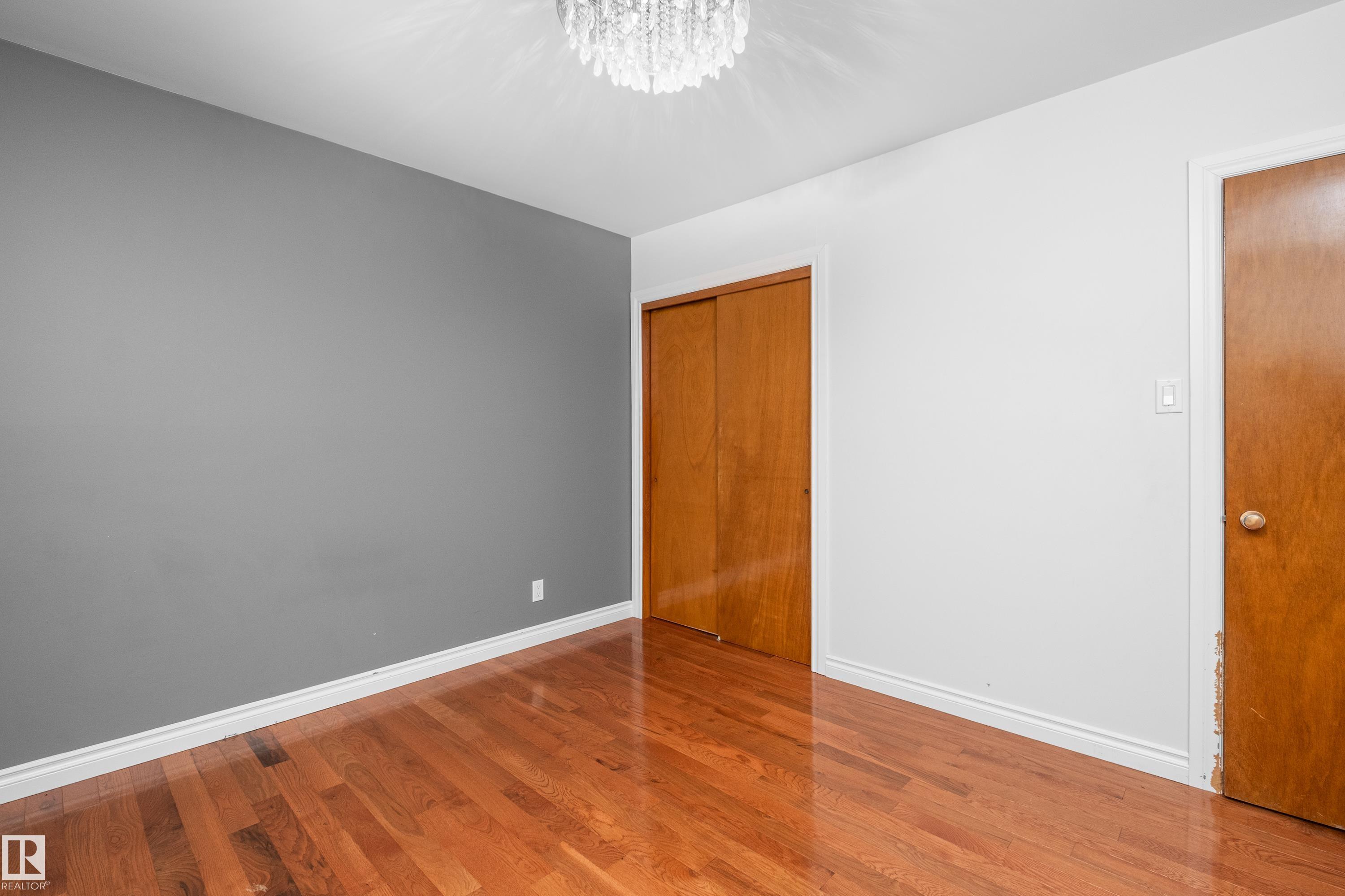 3509 121A AV NW