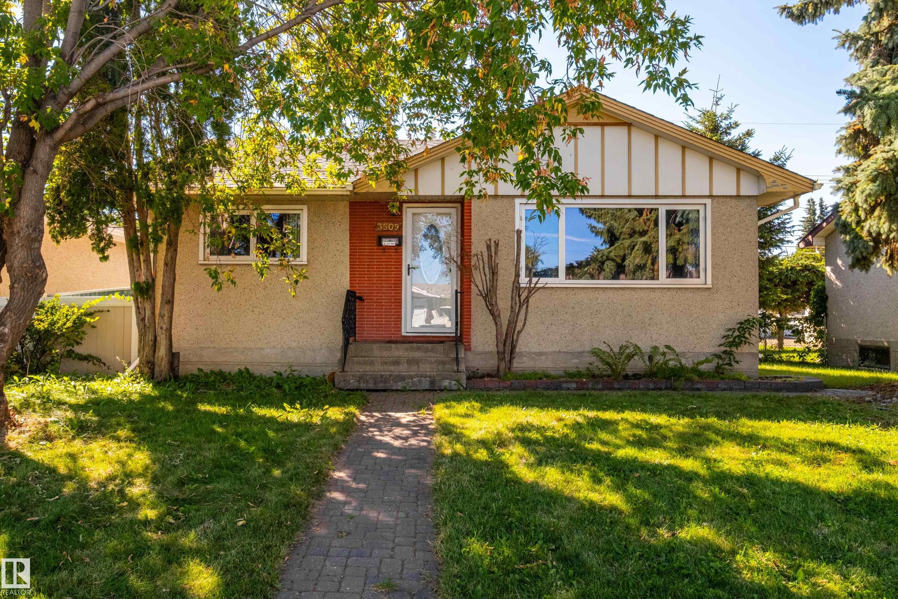 3509 121A AV NW