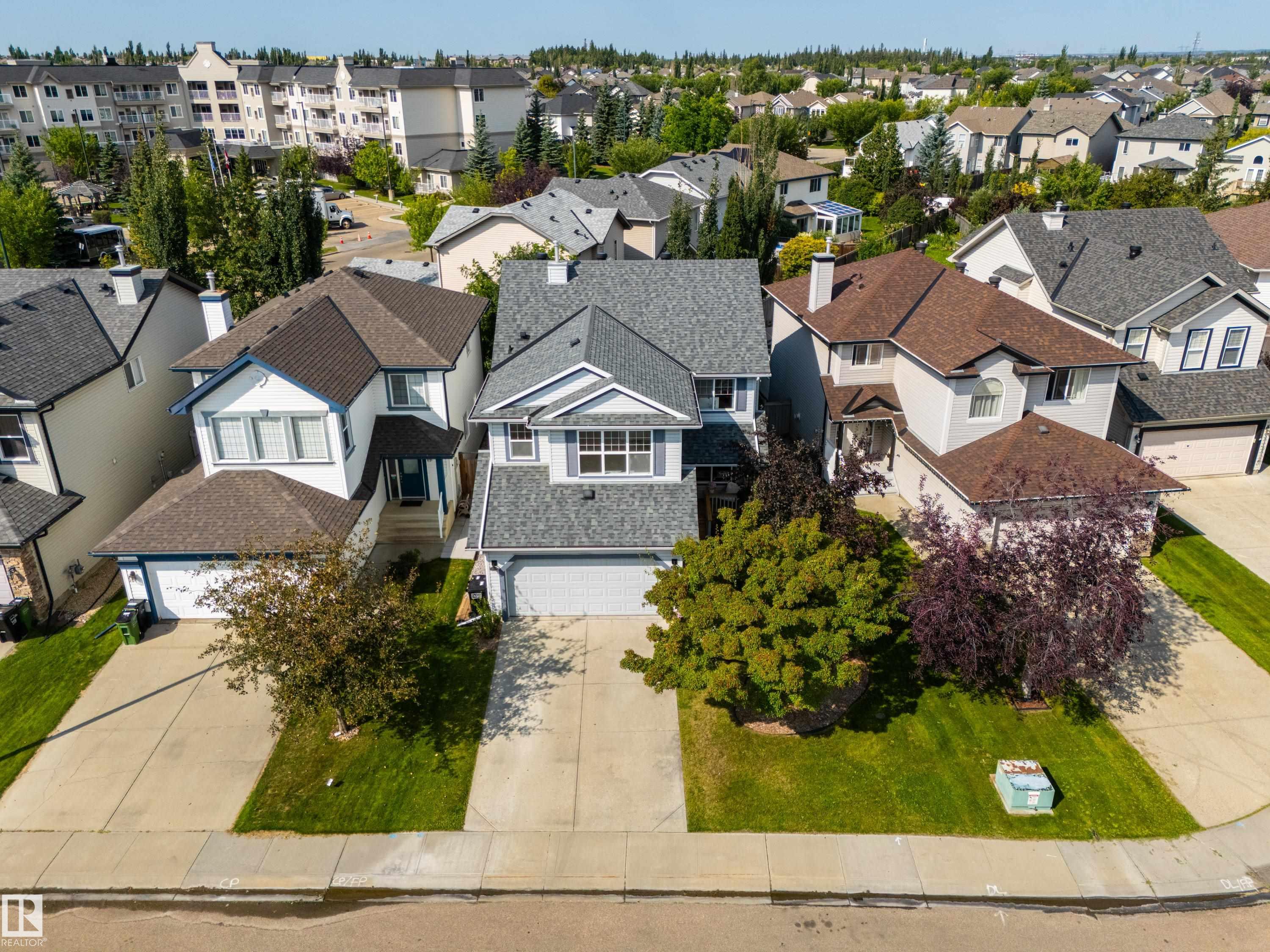 1128 114 ST SW