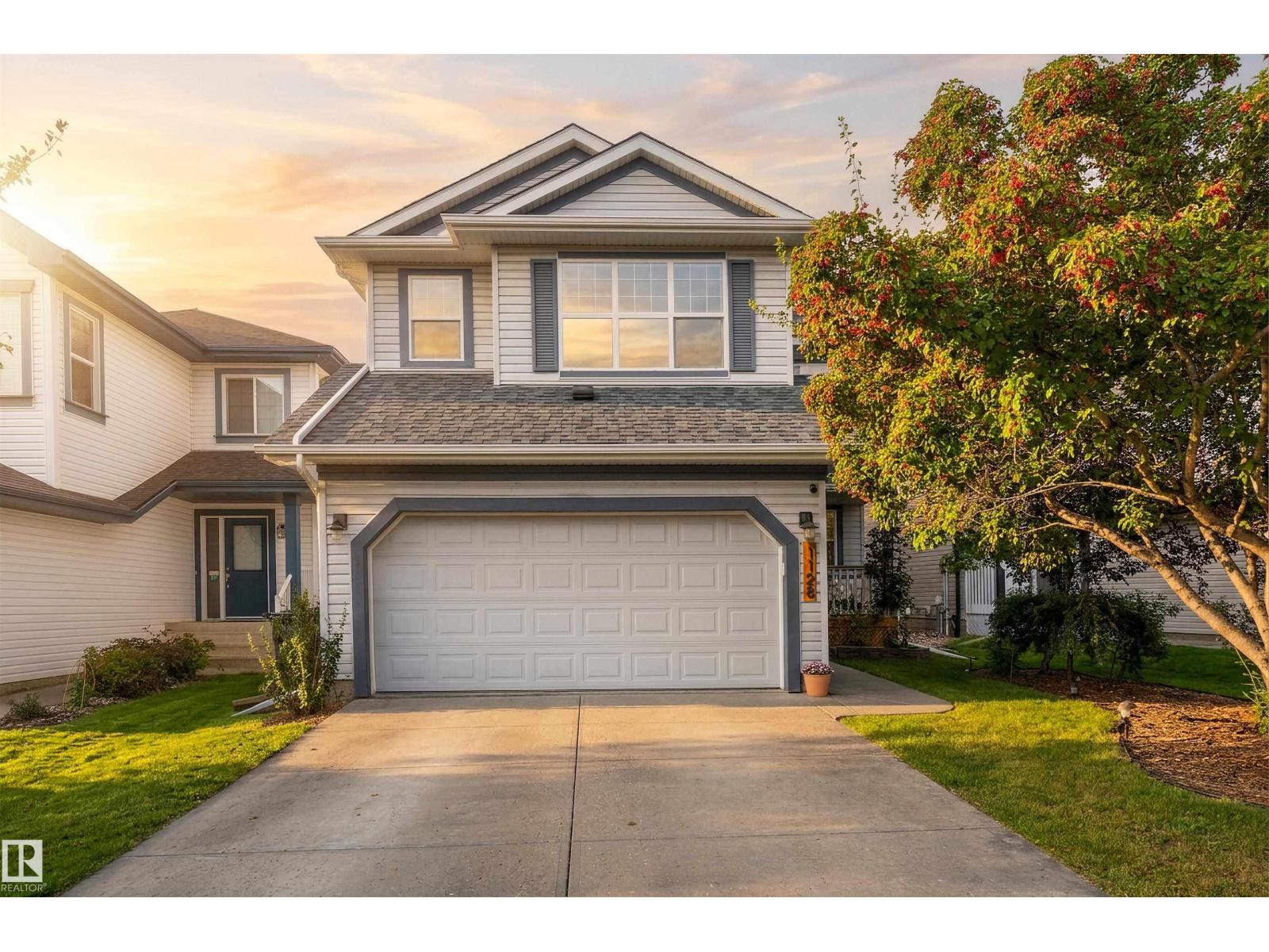 1128 114 ST SW