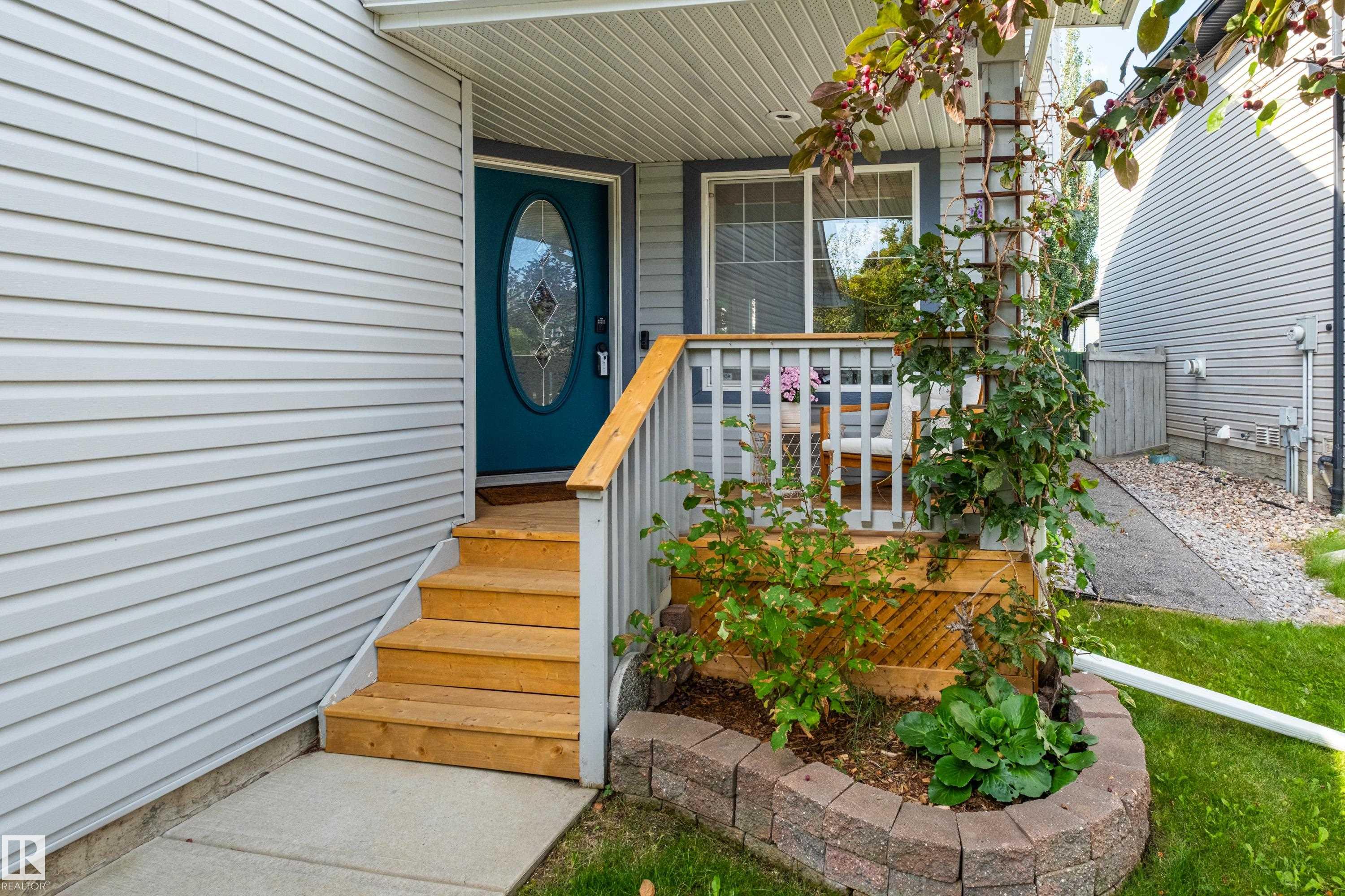 1128 114 ST SW