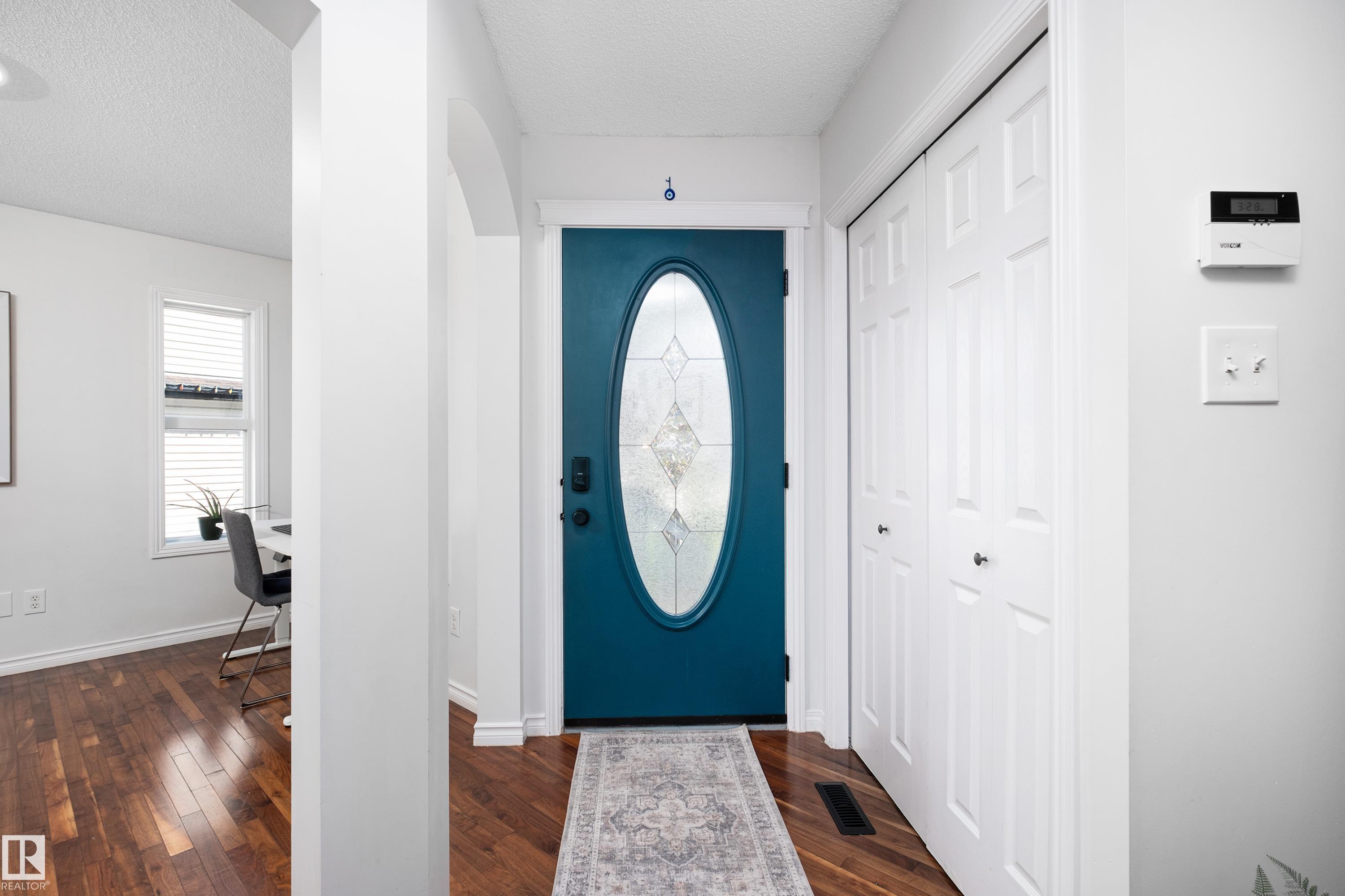 1128 114 ST SW