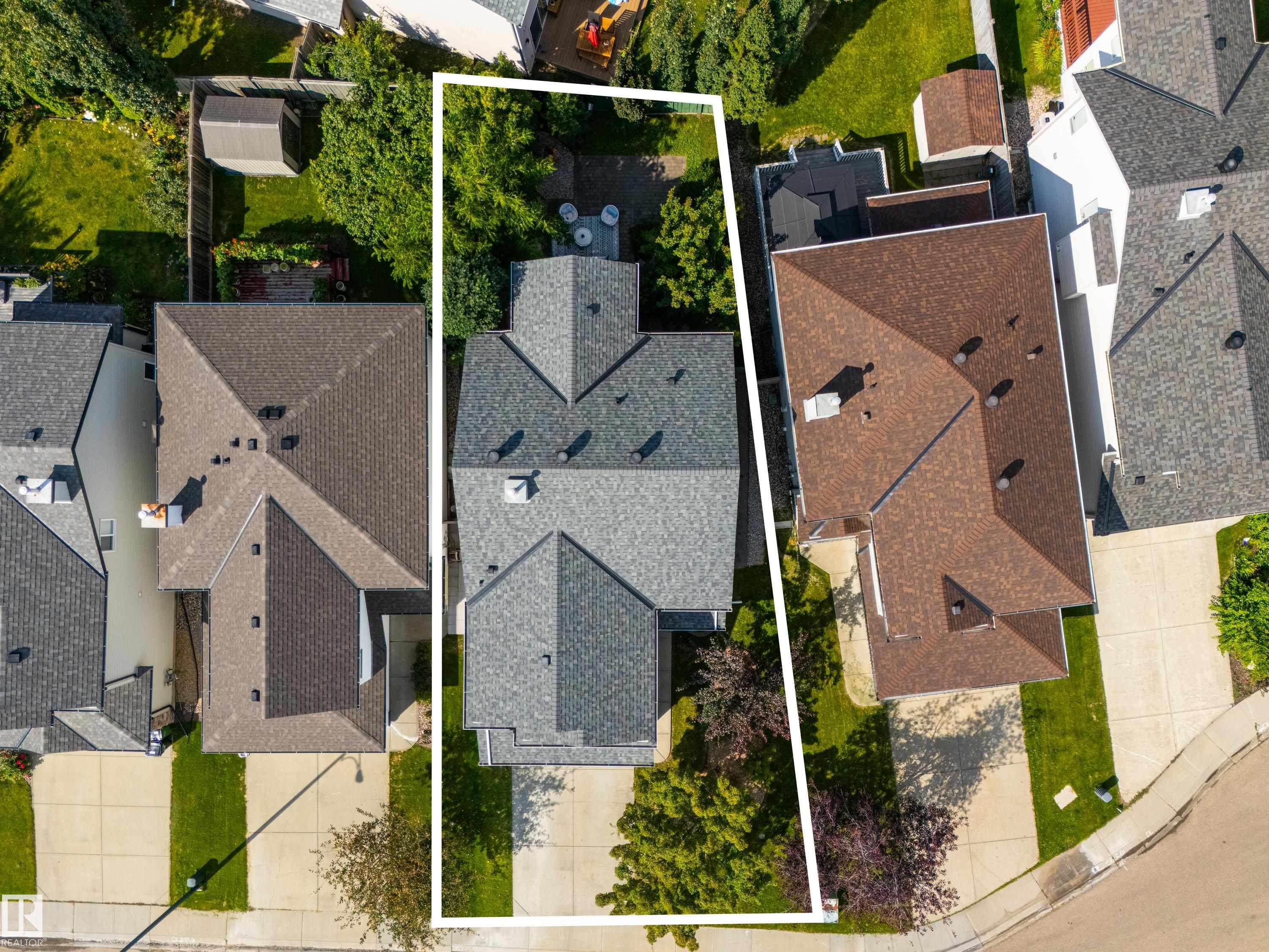 1128 114 ST SW