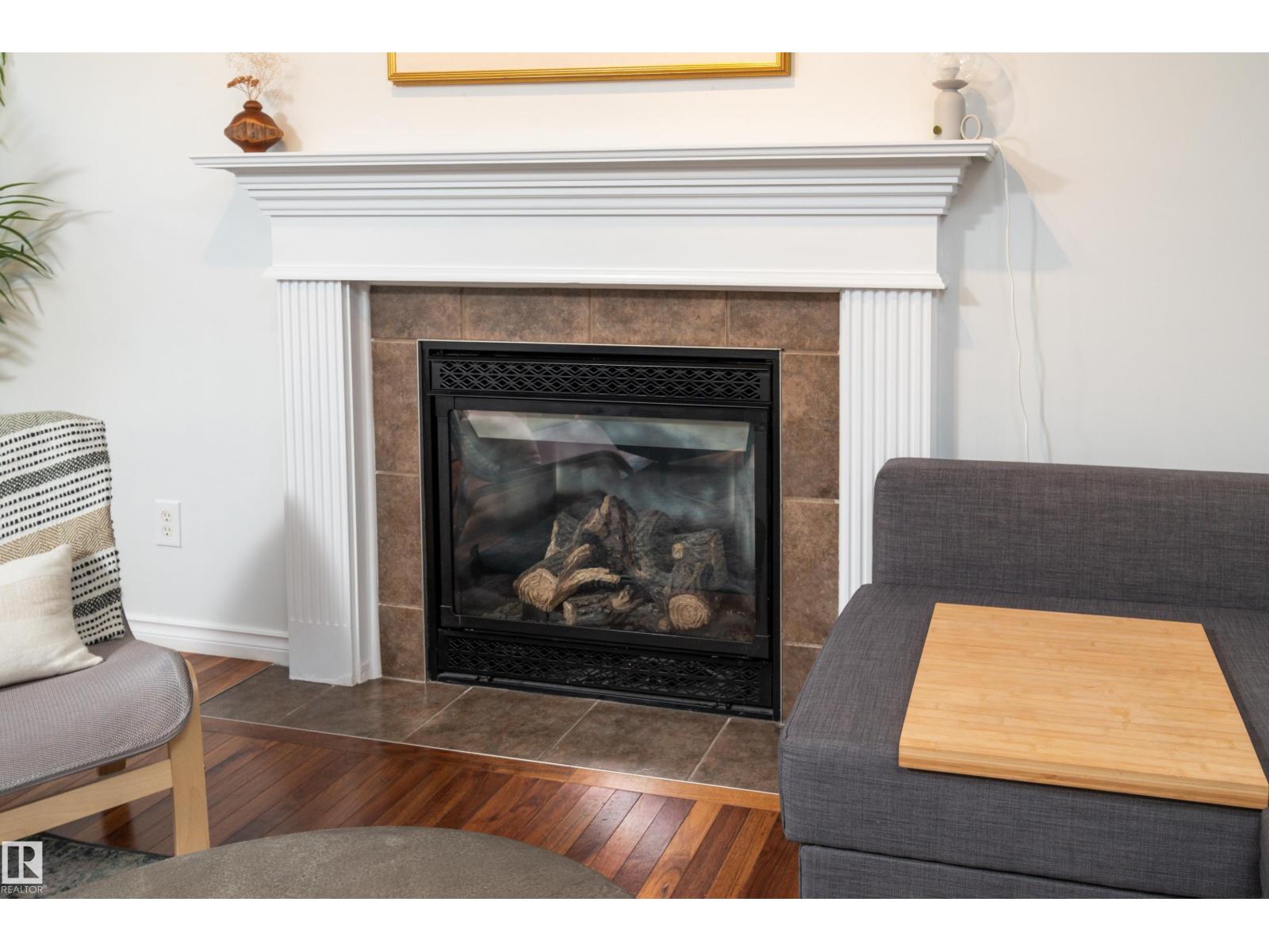 1128 114 ST SW