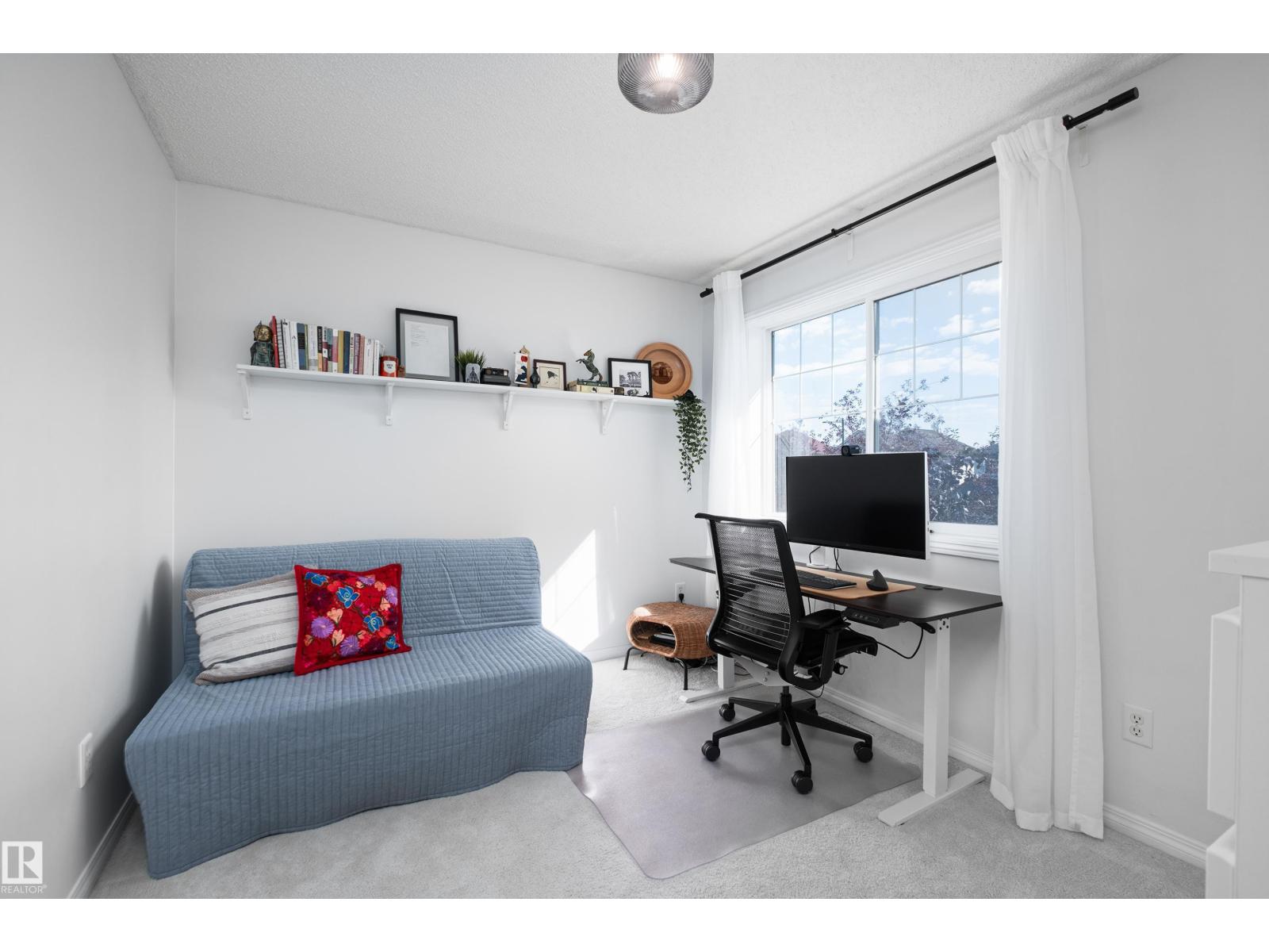 1128 114 ST SW