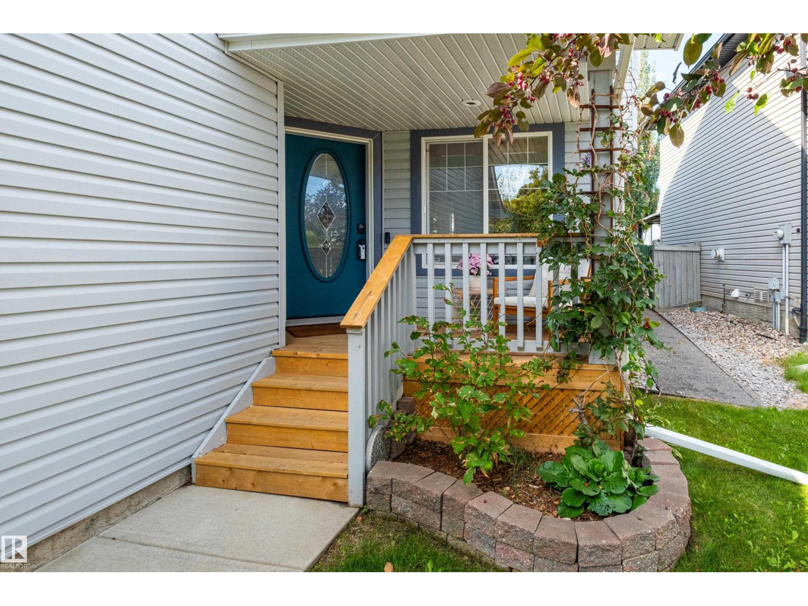 1128 114 ST SW