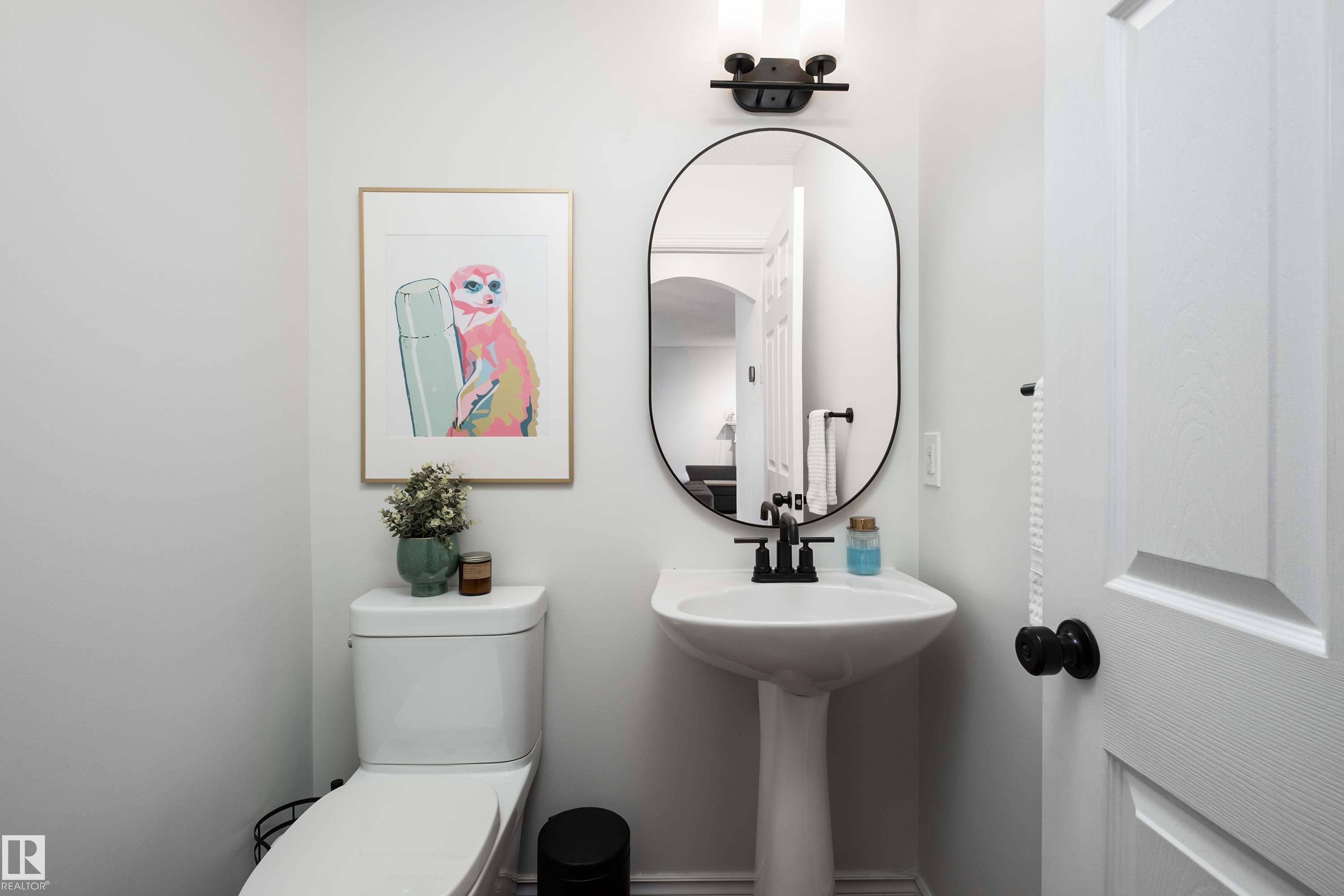 1128 114 ST SW