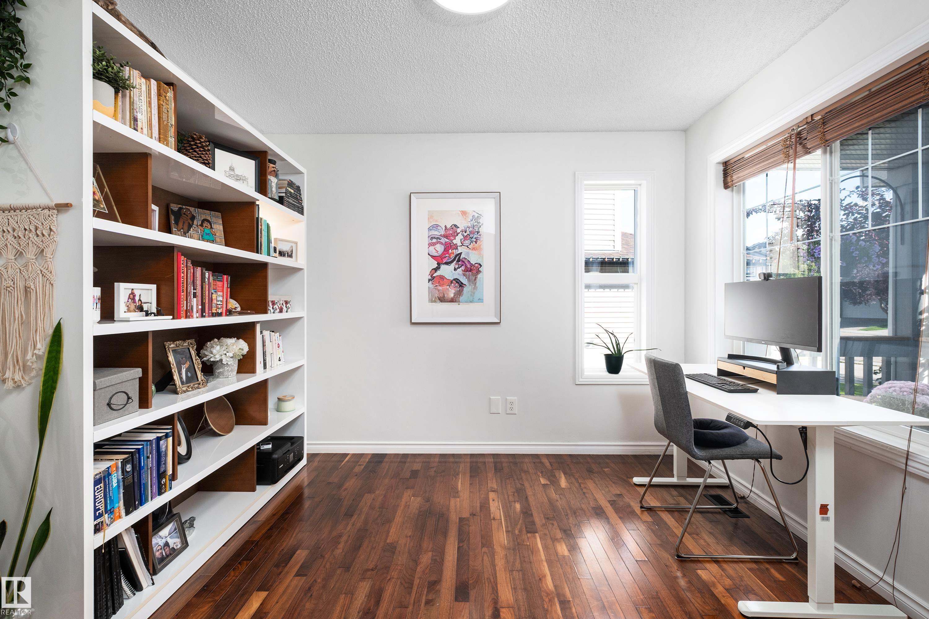 1128 114 ST SW