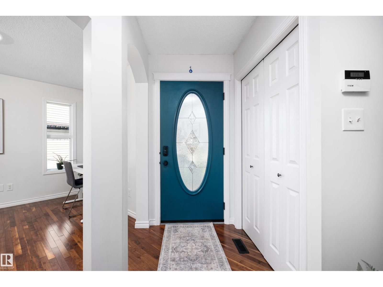 1128 114 ST SW