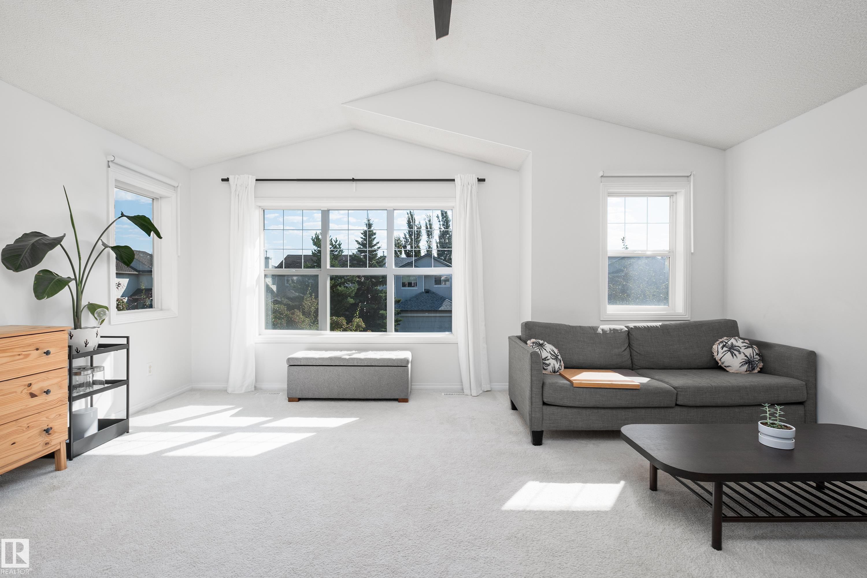 1128 114 ST SW