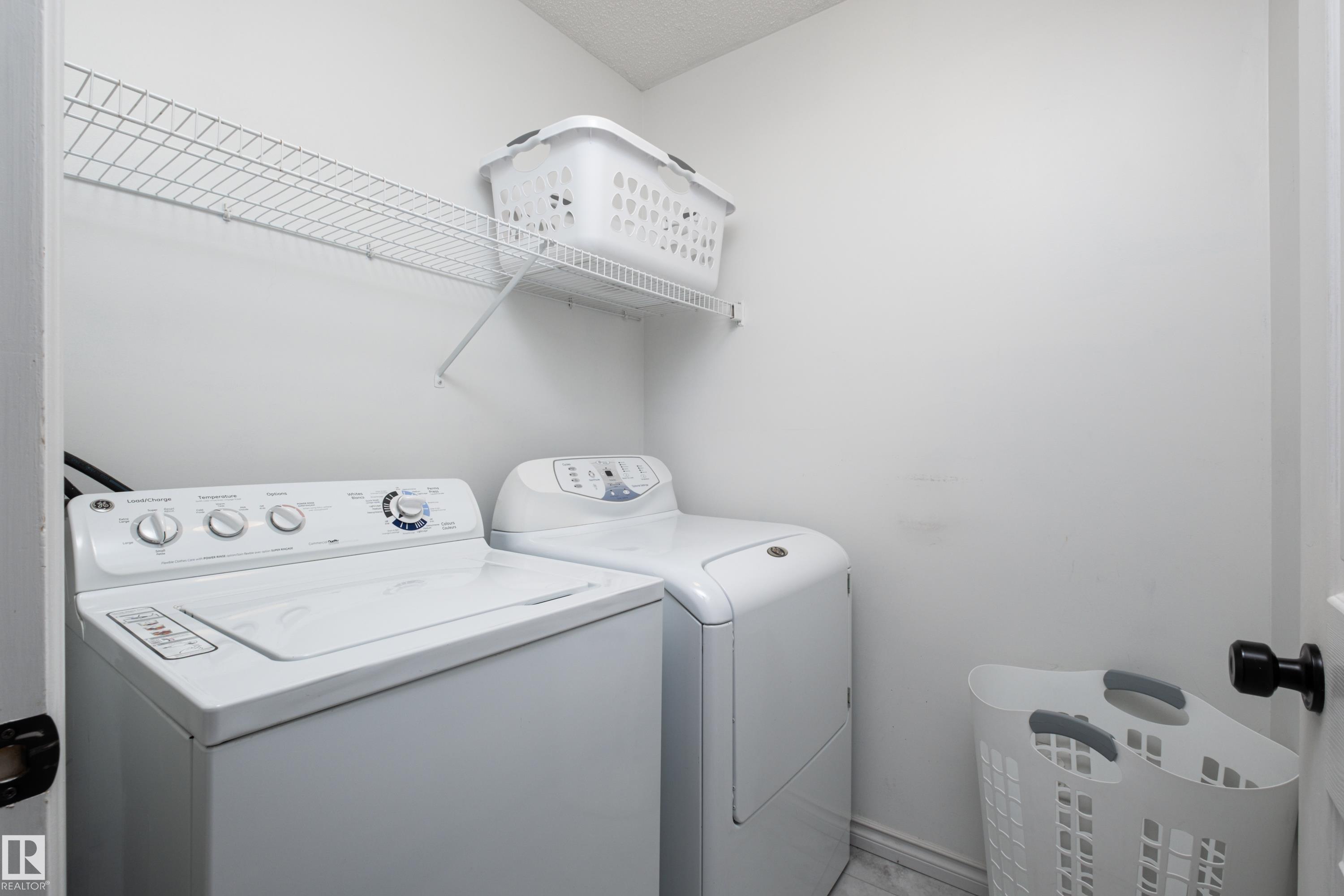 1128 114 ST SW