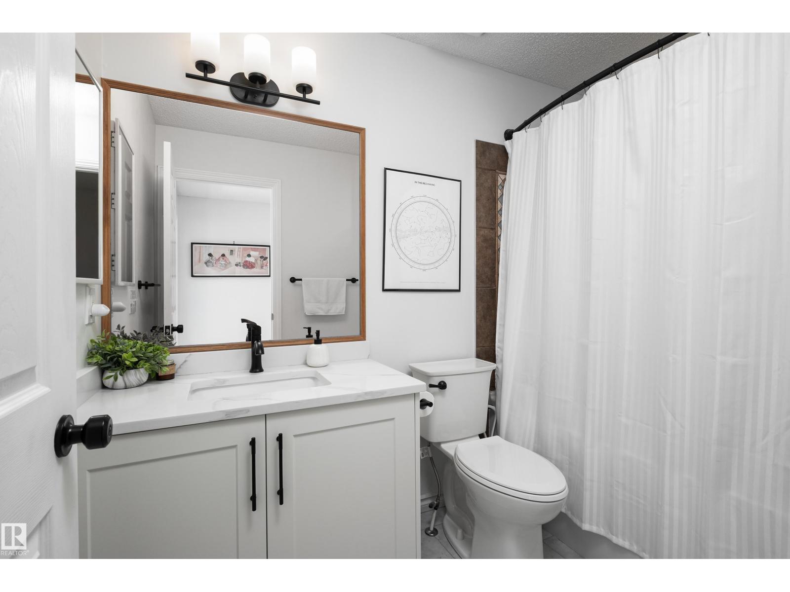 1128 114 ST SW