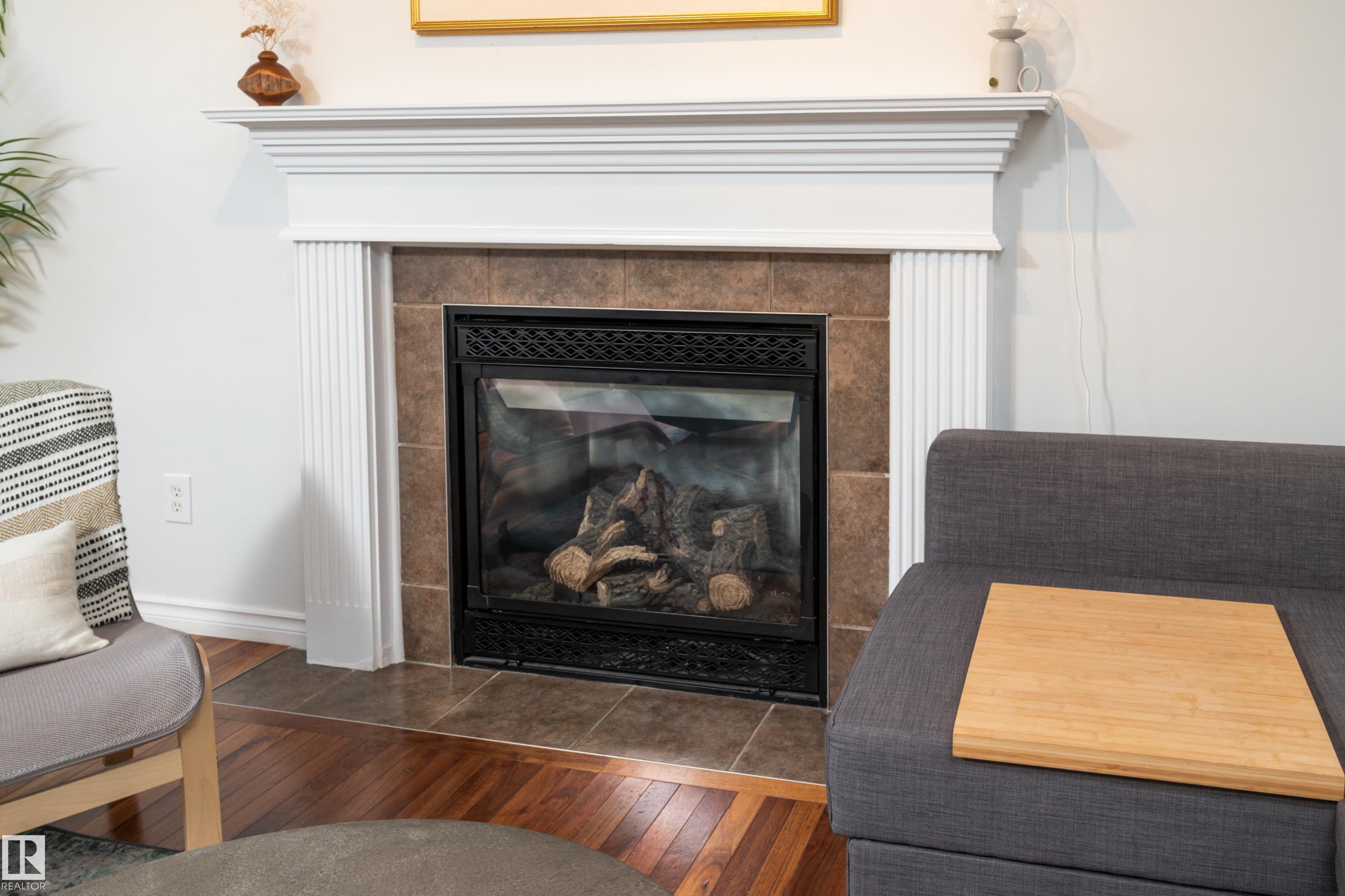 1128 114 ST SW
