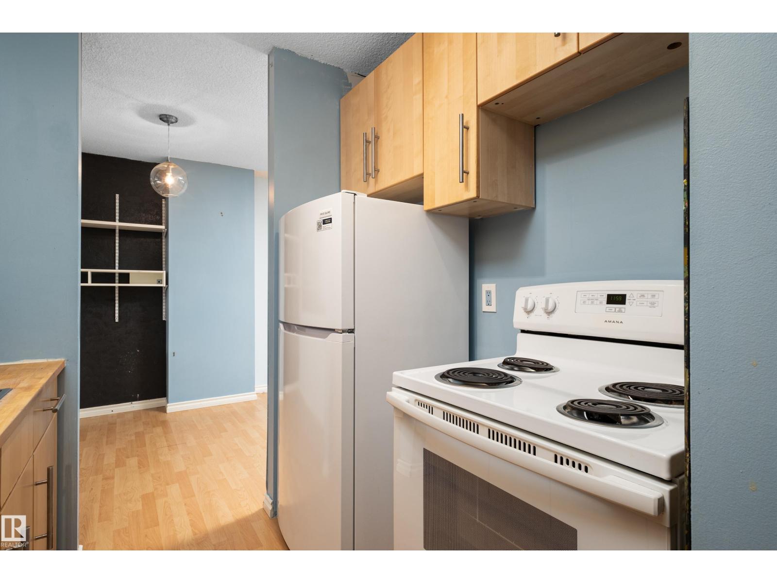 #611 13910 Stony Plain RD NW