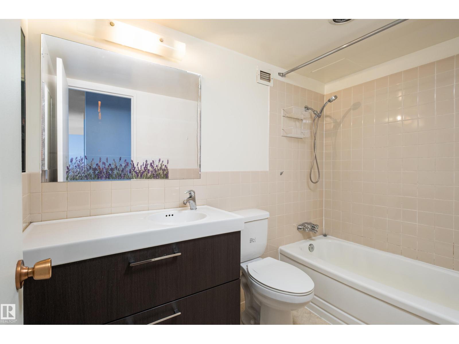 #611 13910 Stony Plain RD NW