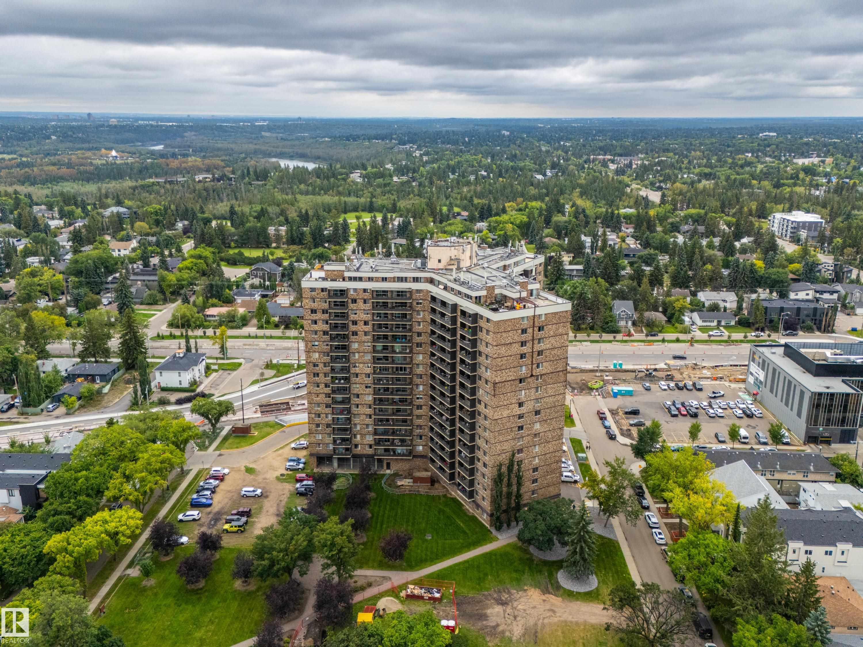#611 13910 Stony Plain RD NW