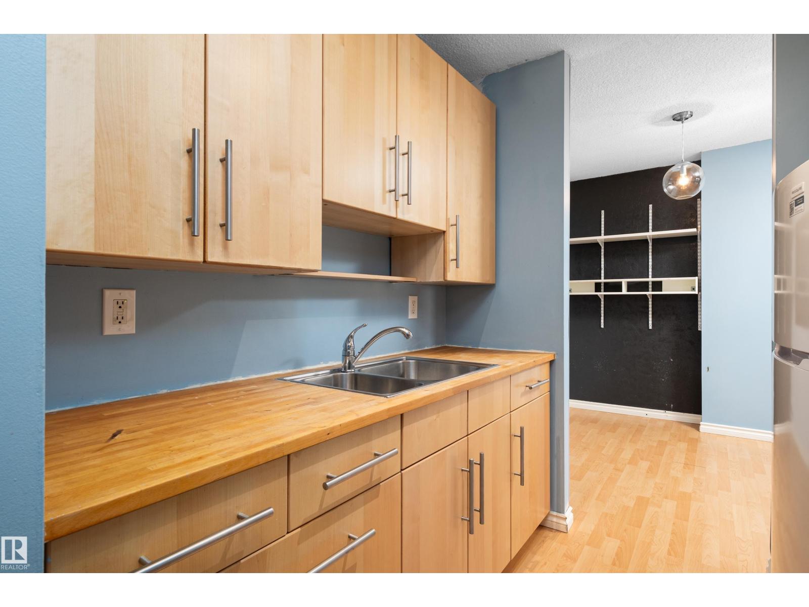 #611 13910 Stony Plain RD NW
