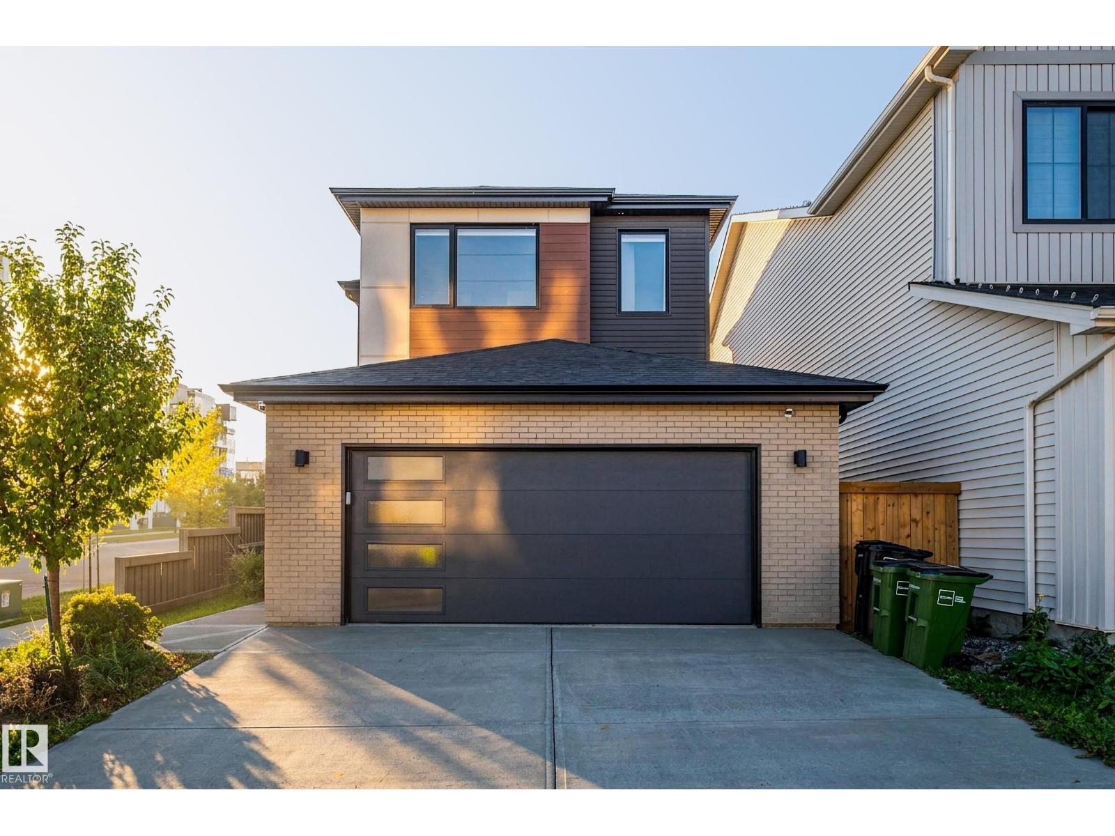 22003 93 AV NW