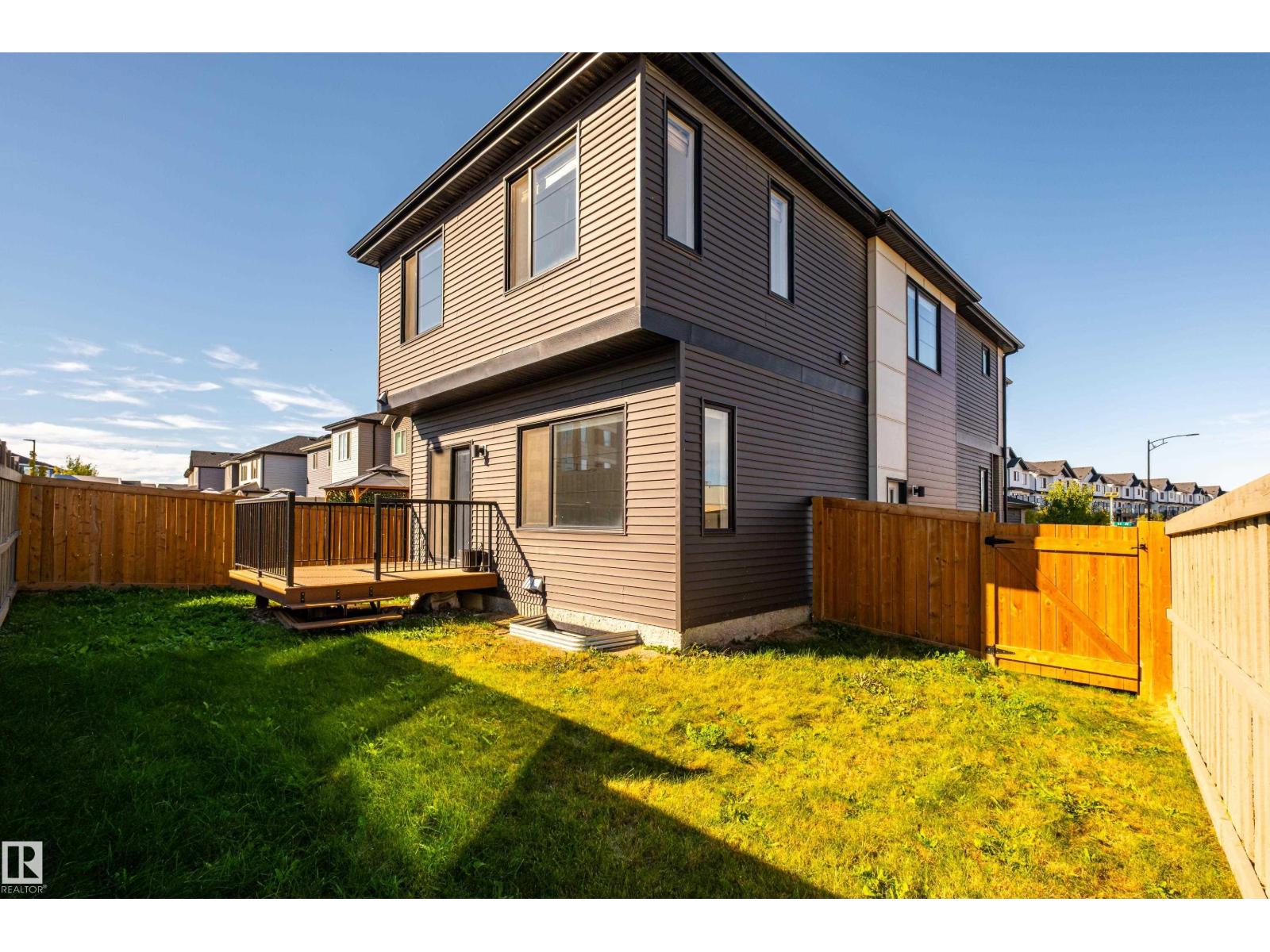 22003 93 AV NW