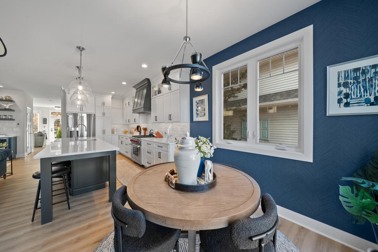 422 S Lakeshore DRIVE