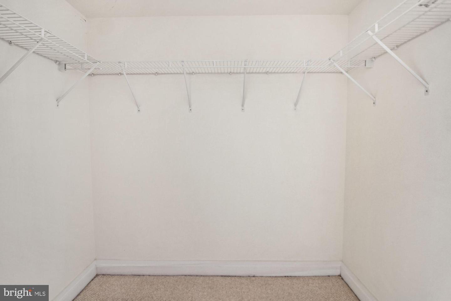 915 E St NW #308
