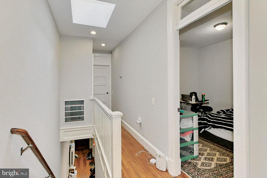 2124 O ST NW