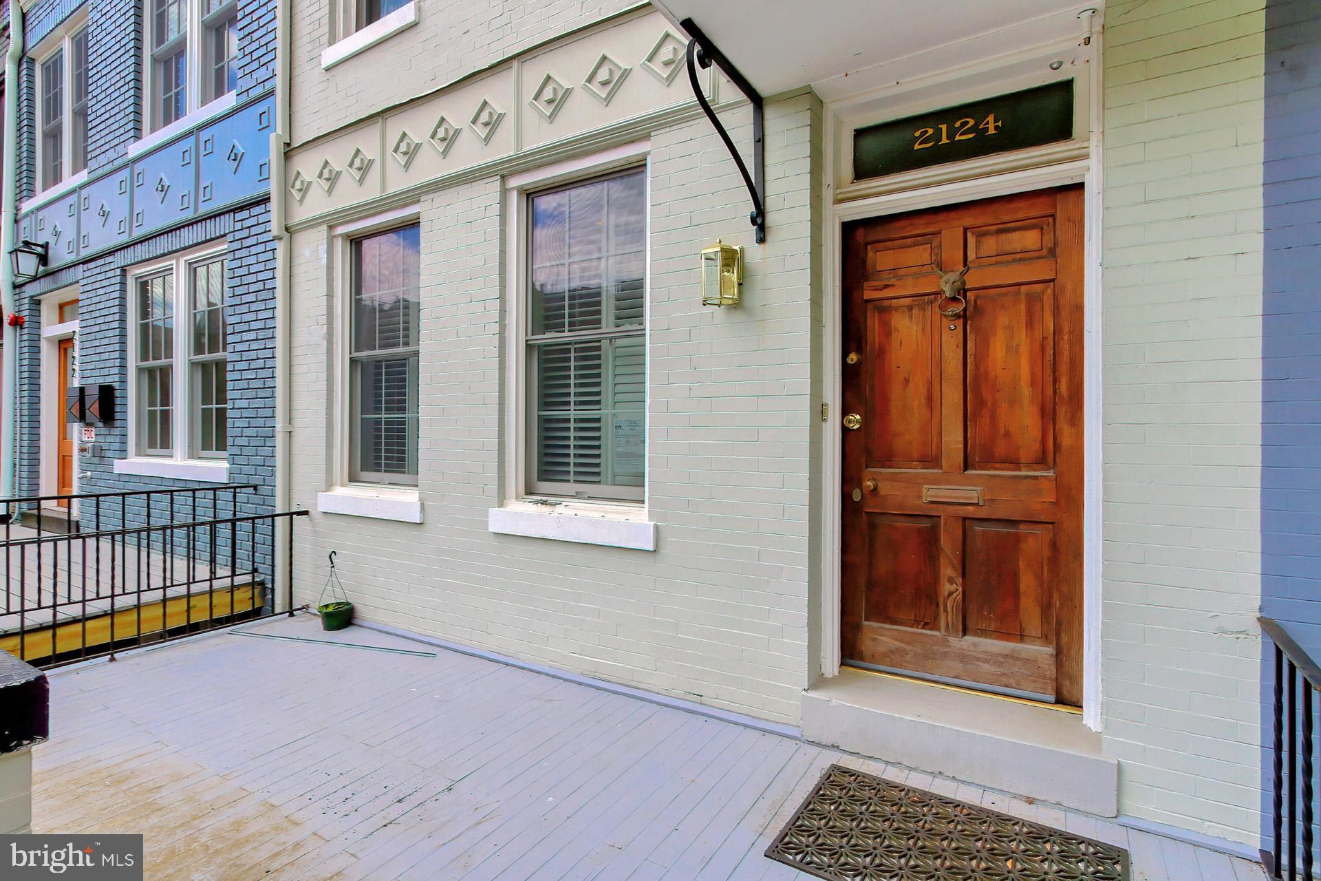 2124 O ST NW