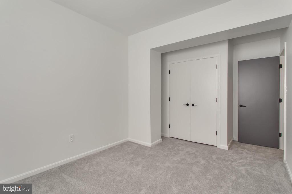1000 RITTENHOUSE STREET NW 27