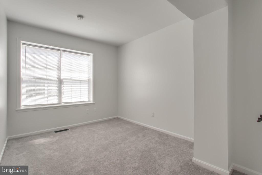 1000 RITTENHOUSE STREET NW 27