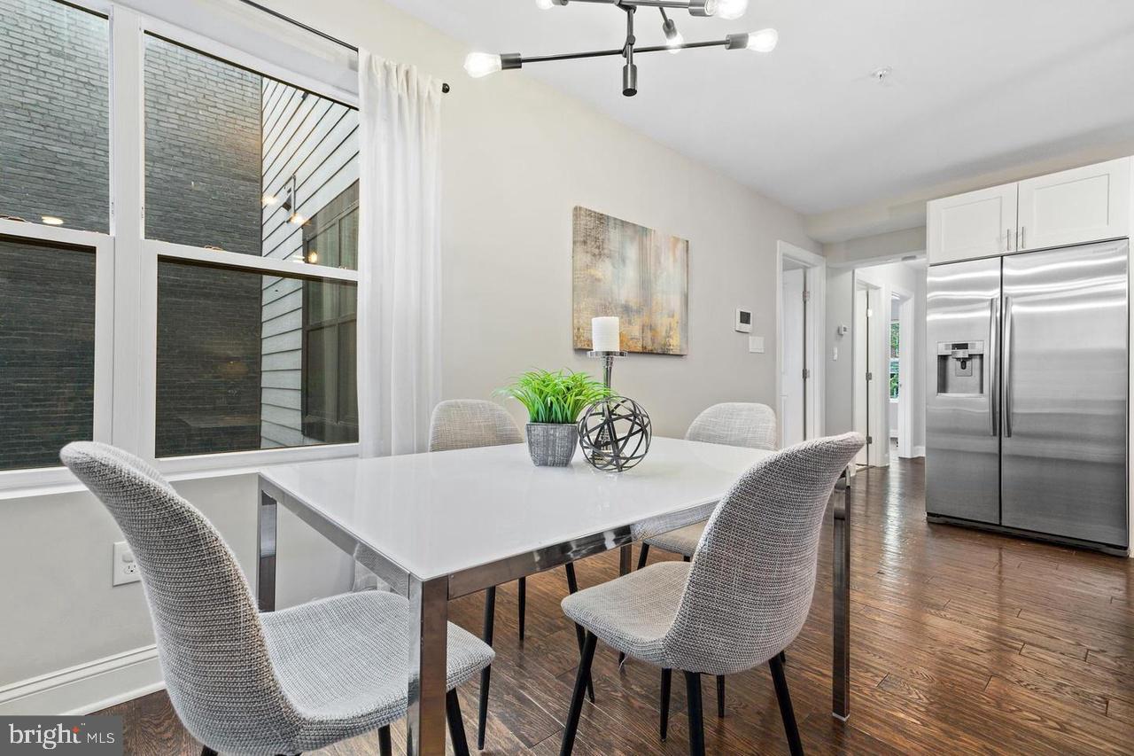 1258 Holbrook Ter NE #5