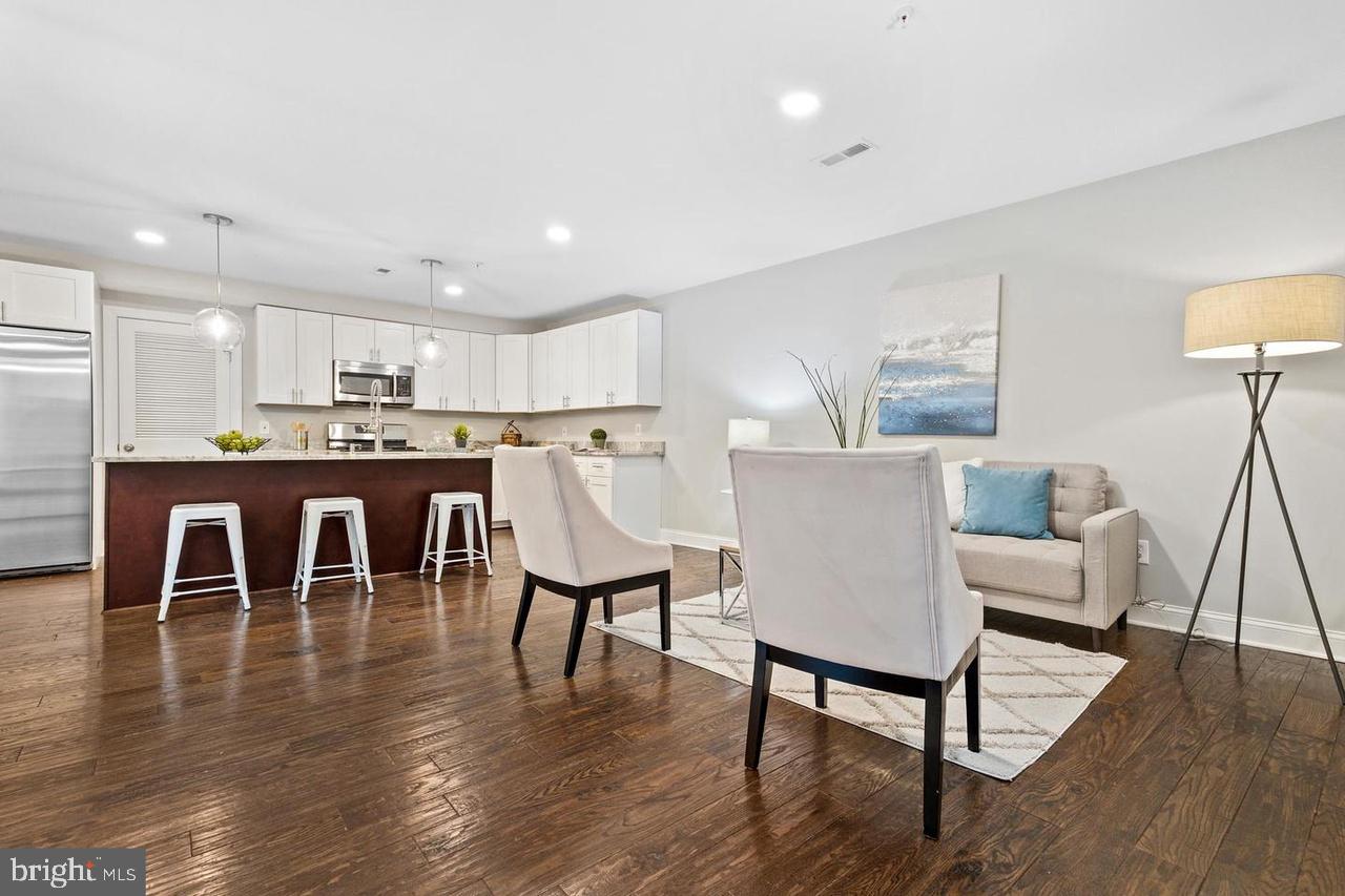 1258 Holbrook Ter NE #5