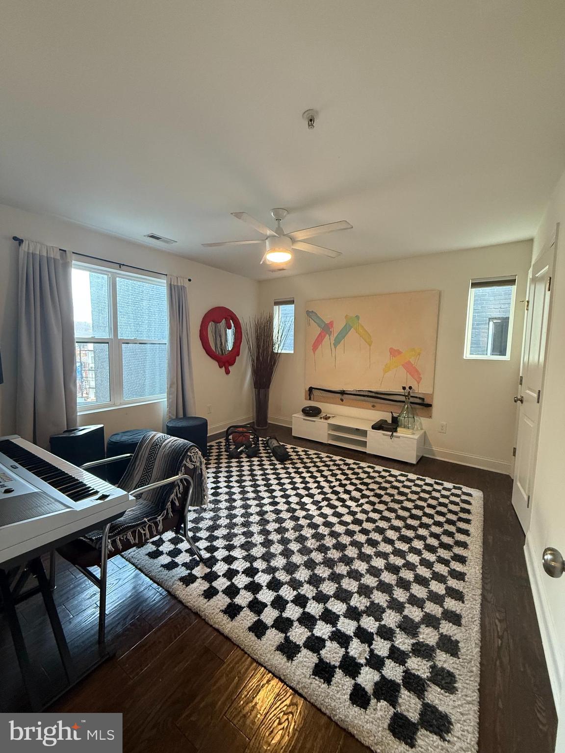 1258 HOLBROOK TERRACE NE 5