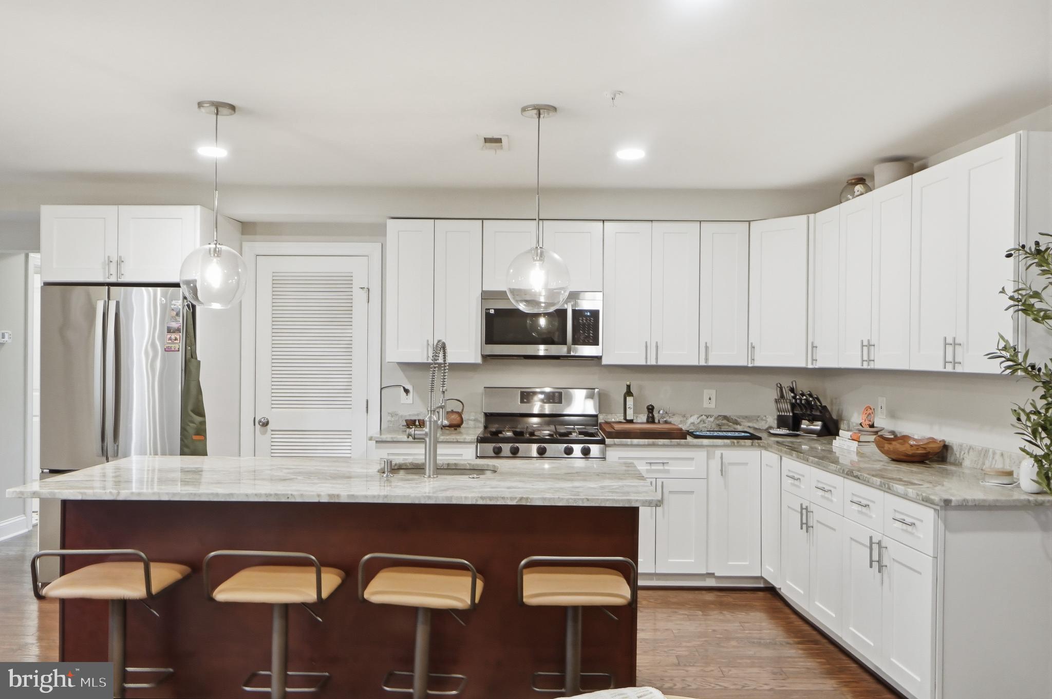 1258 HOLBROOK TERRACE NE 5