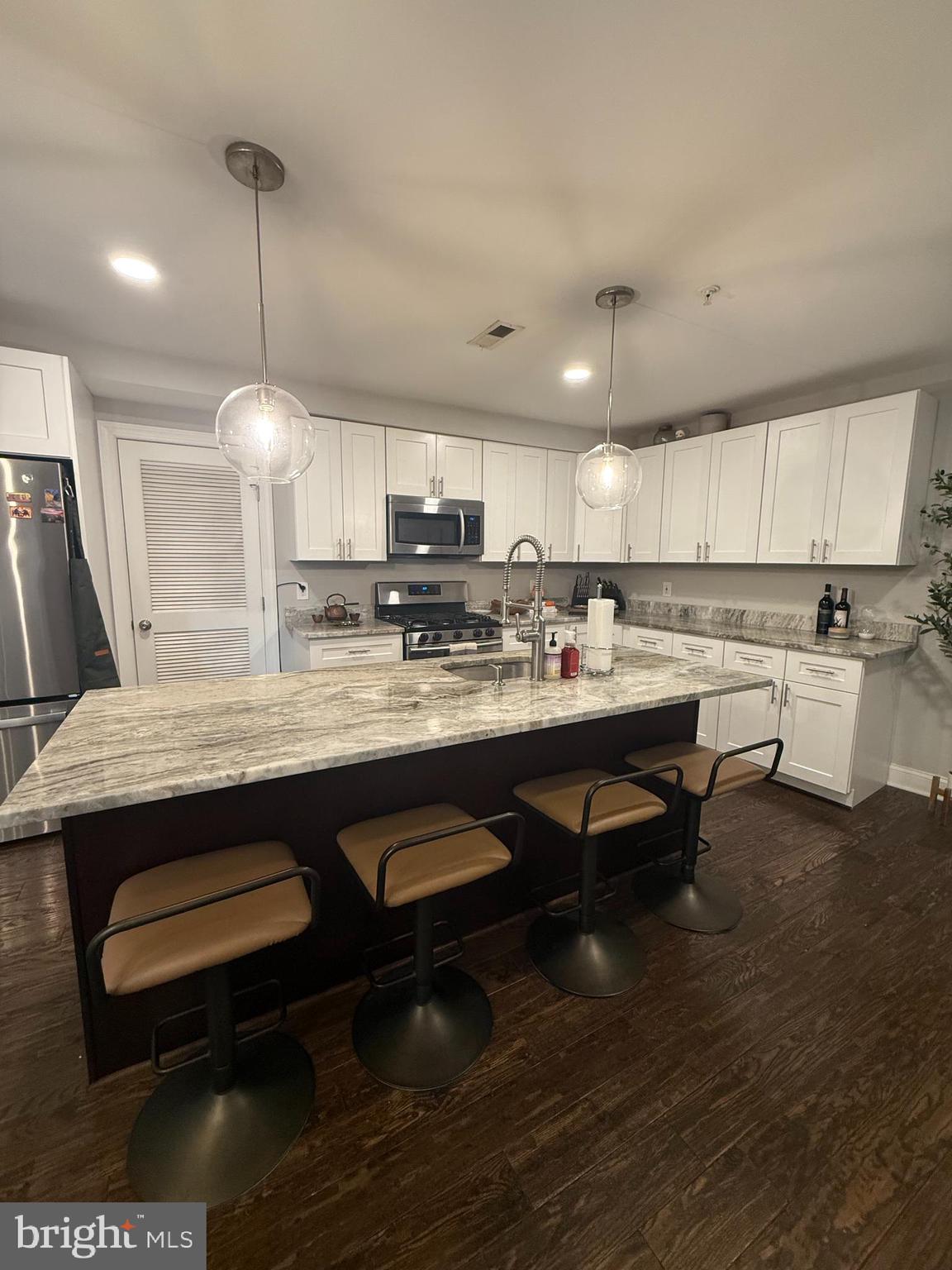 1258 HOLBROOK TERRACE NE 5