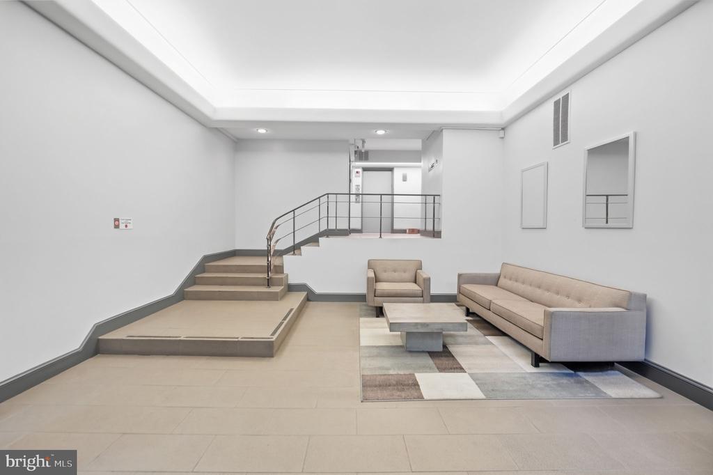 1825 T STREET NW Unit: 301