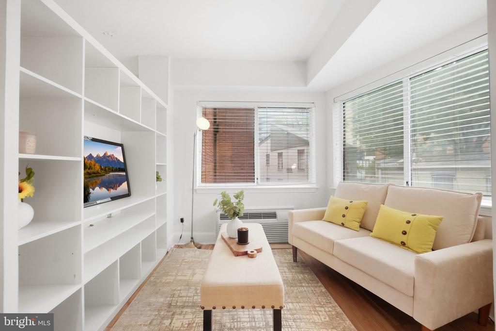 1825 T STREET NW Unit: 301