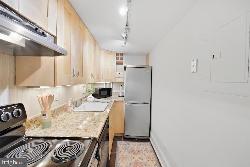 1825 T STREET NW Unit: 301