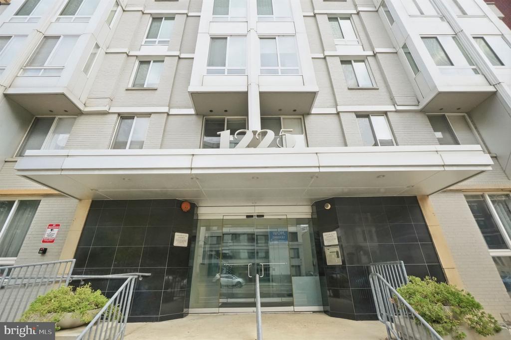 1225 13TH STREET NW Unit: 110
