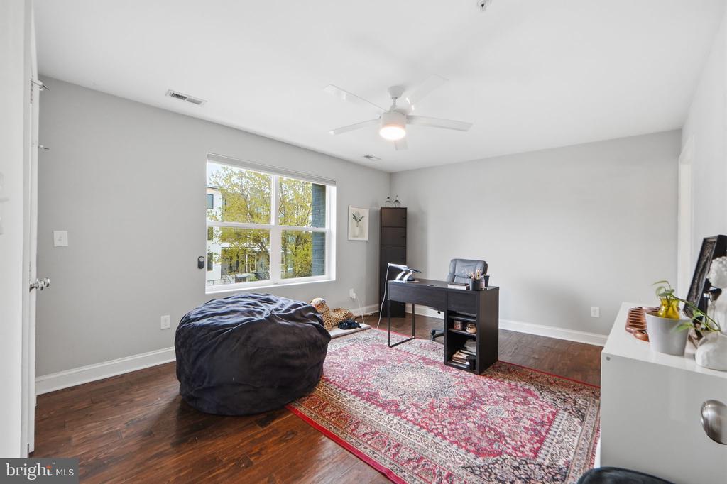 1258 HOLBROOK TERRACE NE Unit: 5