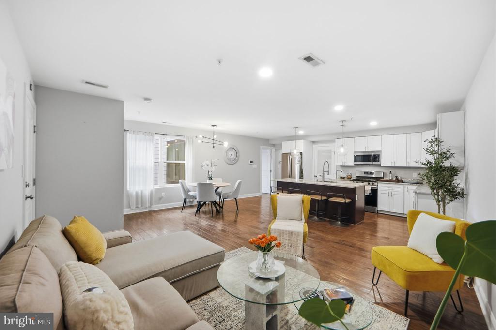 1258 HOLBROOK TERRACE NE Unit: 5