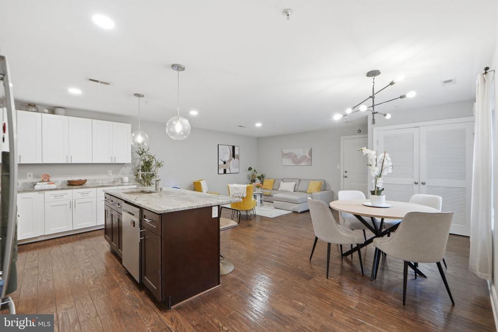 1258 HOLBROOK TERRACE NE Unit: 5