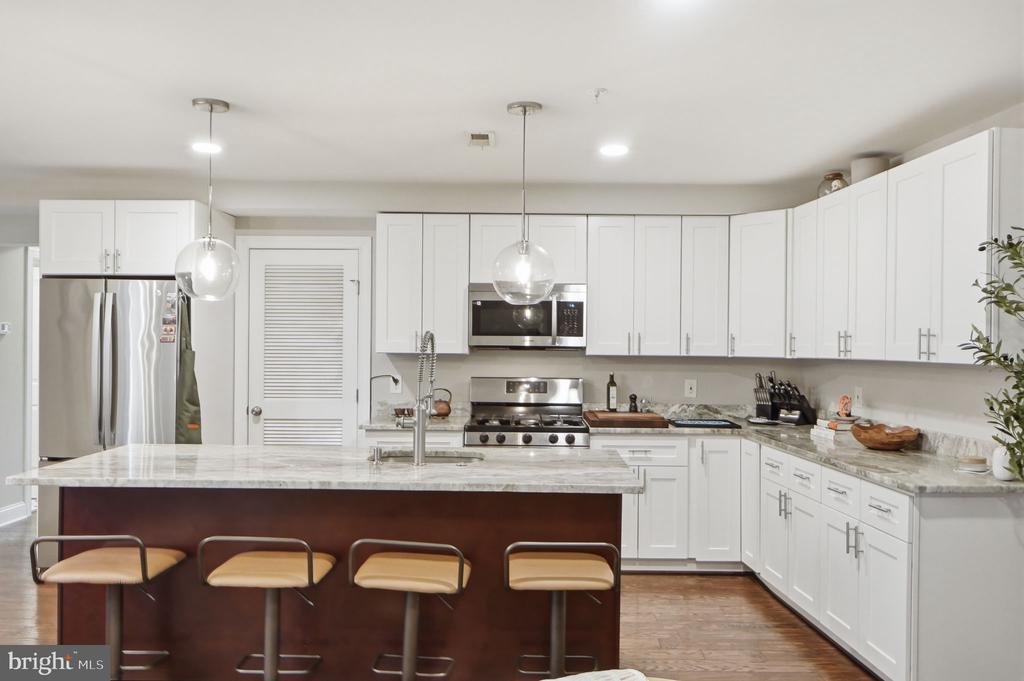 1258 HOLBROOK TERRACE NE Unit: 5